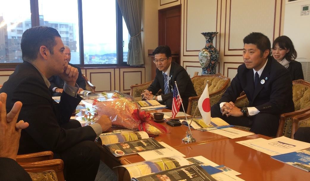 2017 Mayor Garcia in Yokkaichi (2)